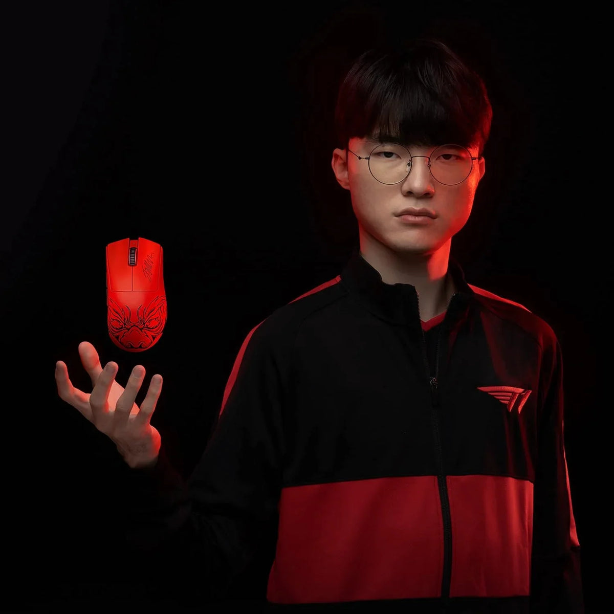 Razer DeathAdder V3 Pro - Mouse leggero per E-Sport Ergonomico Wireless (Design Leggero da 63g, Sensore Ottico Focus Pro 30K, Interruttori del Mouse Gen-3, Wireless HyperSpeed) Faker Edition