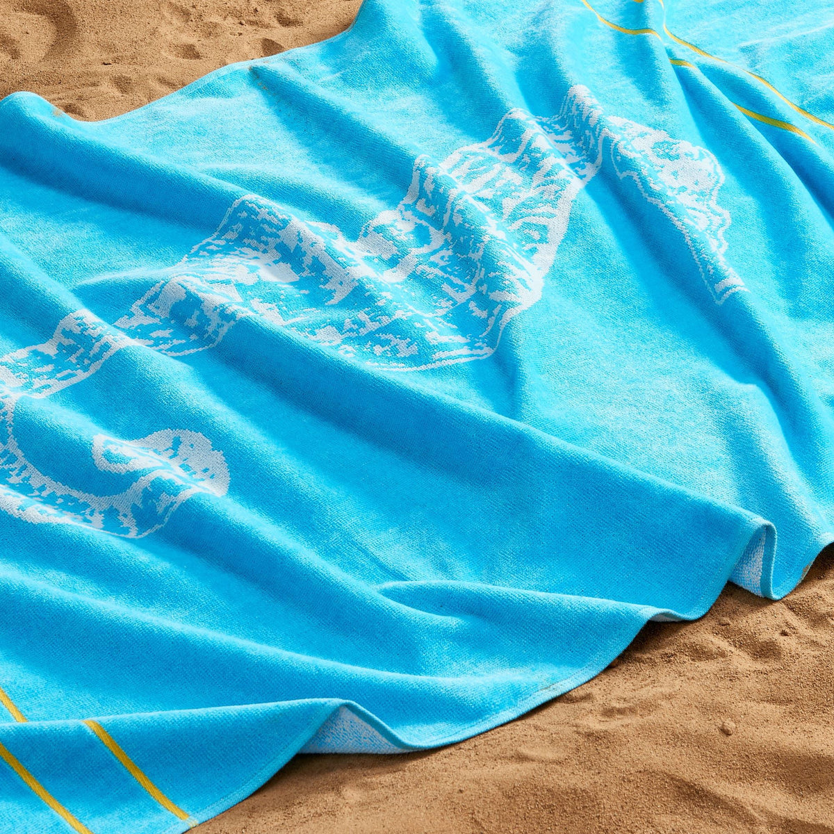 Great Bay Home Cotton Printed 2-Pack Beach Towel  (2 Pack - 30" x 60", Seahorse Blue / Yellow)